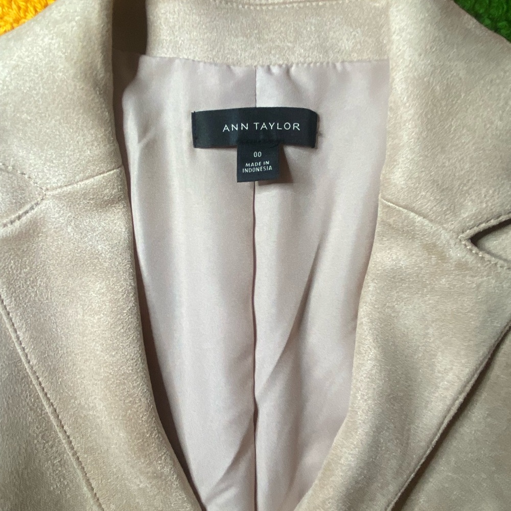 Ann Taylor like new cozy soft blazer